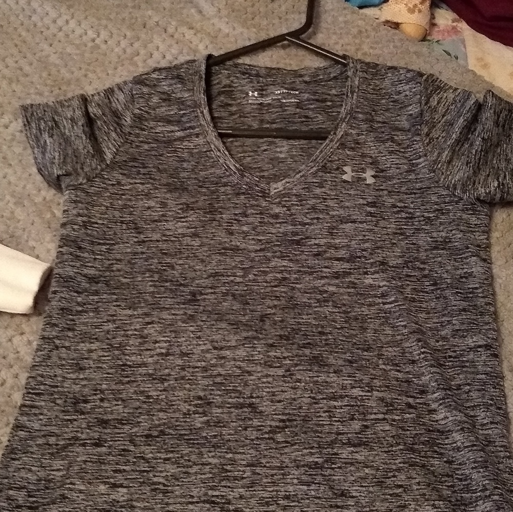 Tee shirt